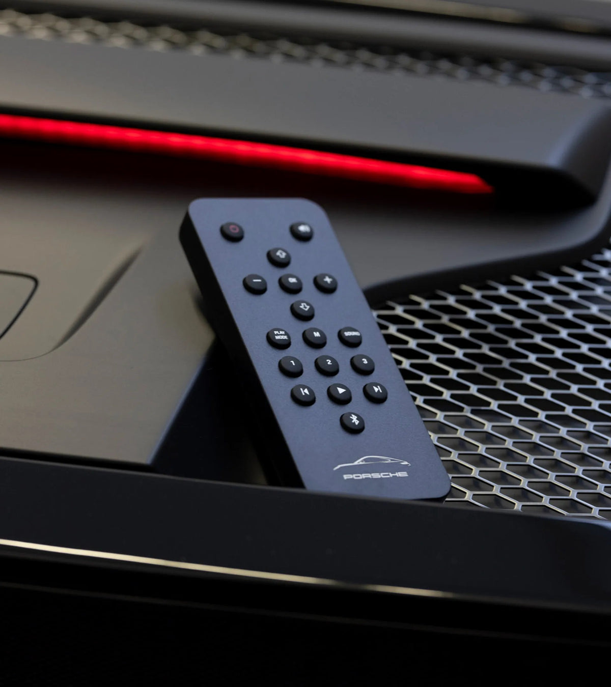 911 Soundbar 2.0 | Porsche Design Trusted