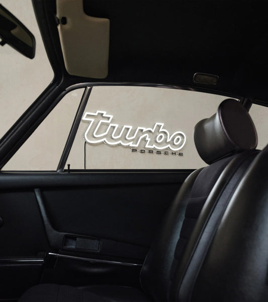 Turbo illuminated lettering – Limited Edition | Porsche Design Signature
