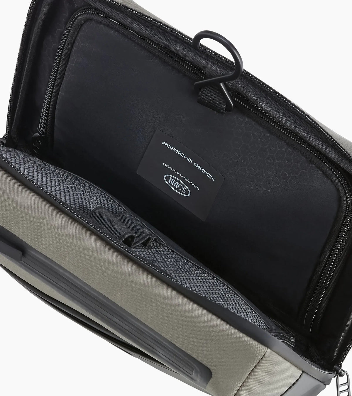 Urban Eco Washbag L | Porsche Design Special Offer