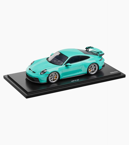 Porsche 911 GT3 (992) mint green  – Limited edition | Porsche Design Trending